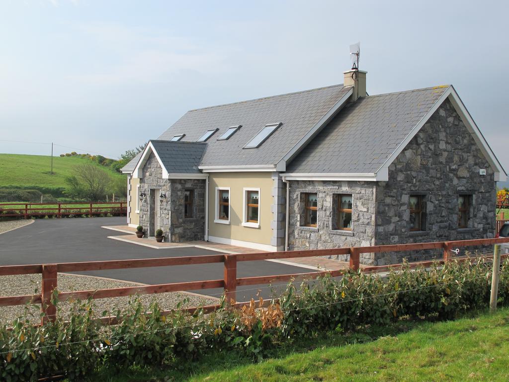 O'Learys Lodge Doolin Extérieur photo